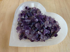 GAF TREASURES Amethyst chips bulk pack 1/8 lb ideal for creative projects.