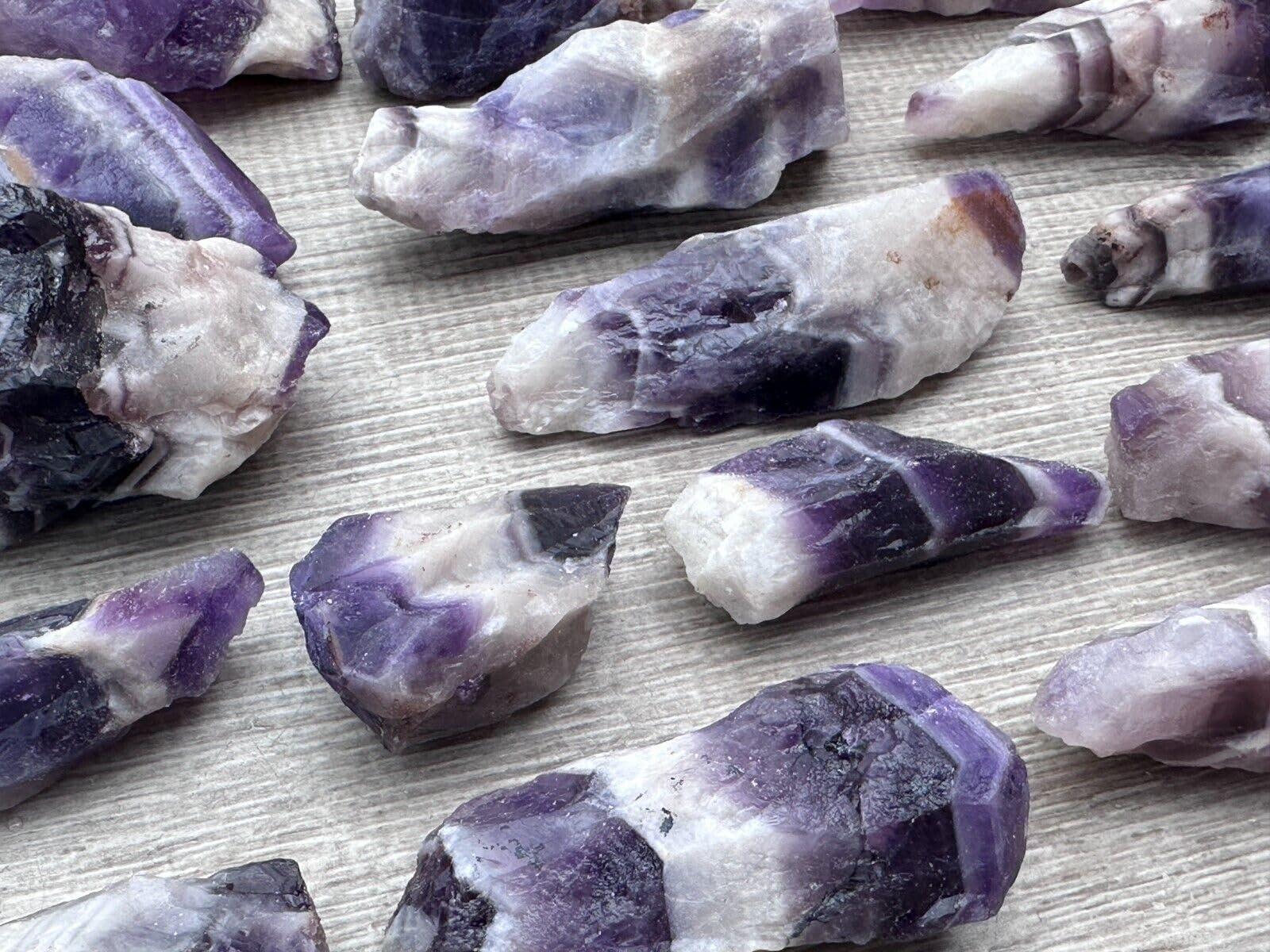 GAF TREASURES Amethyst meditation stone with natural hues and soothing visual appeal