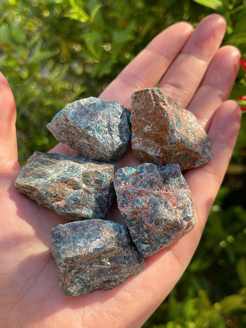 GAF Treasures apatite rough-9 stone for natural texture and craft ideas