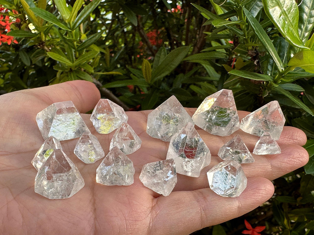 GAF TREASURES Apophyllite point enhancing clarity during meditative rituals and journaling.