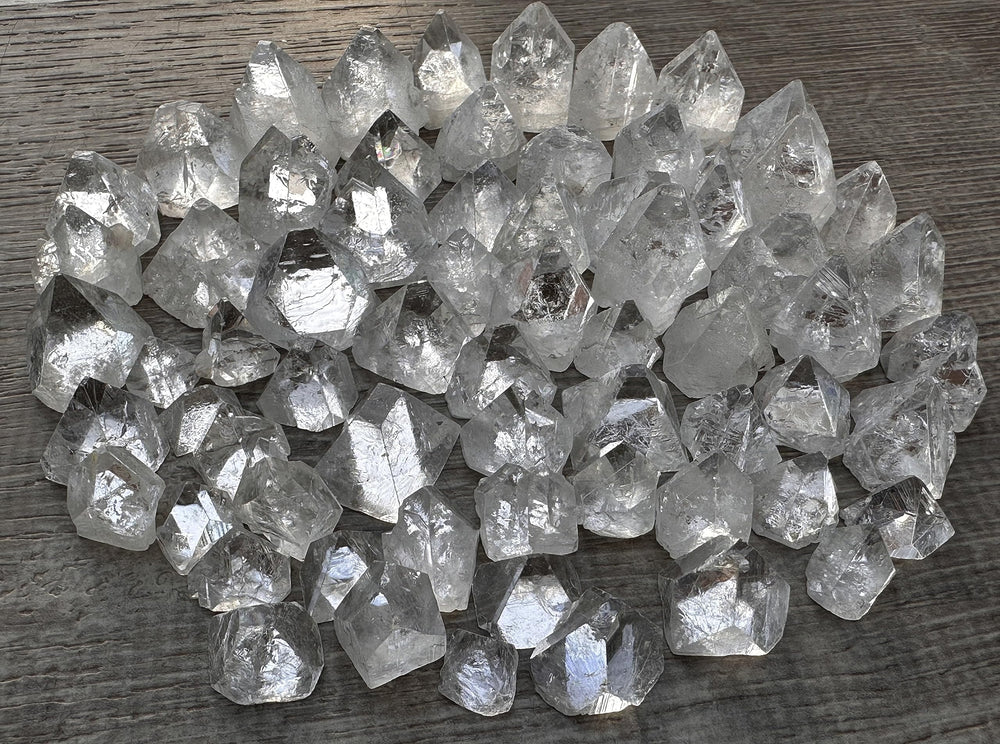 GAF TREASURES Rainbow inclusions Apophyllite with uplifting ambience and energy amplification.