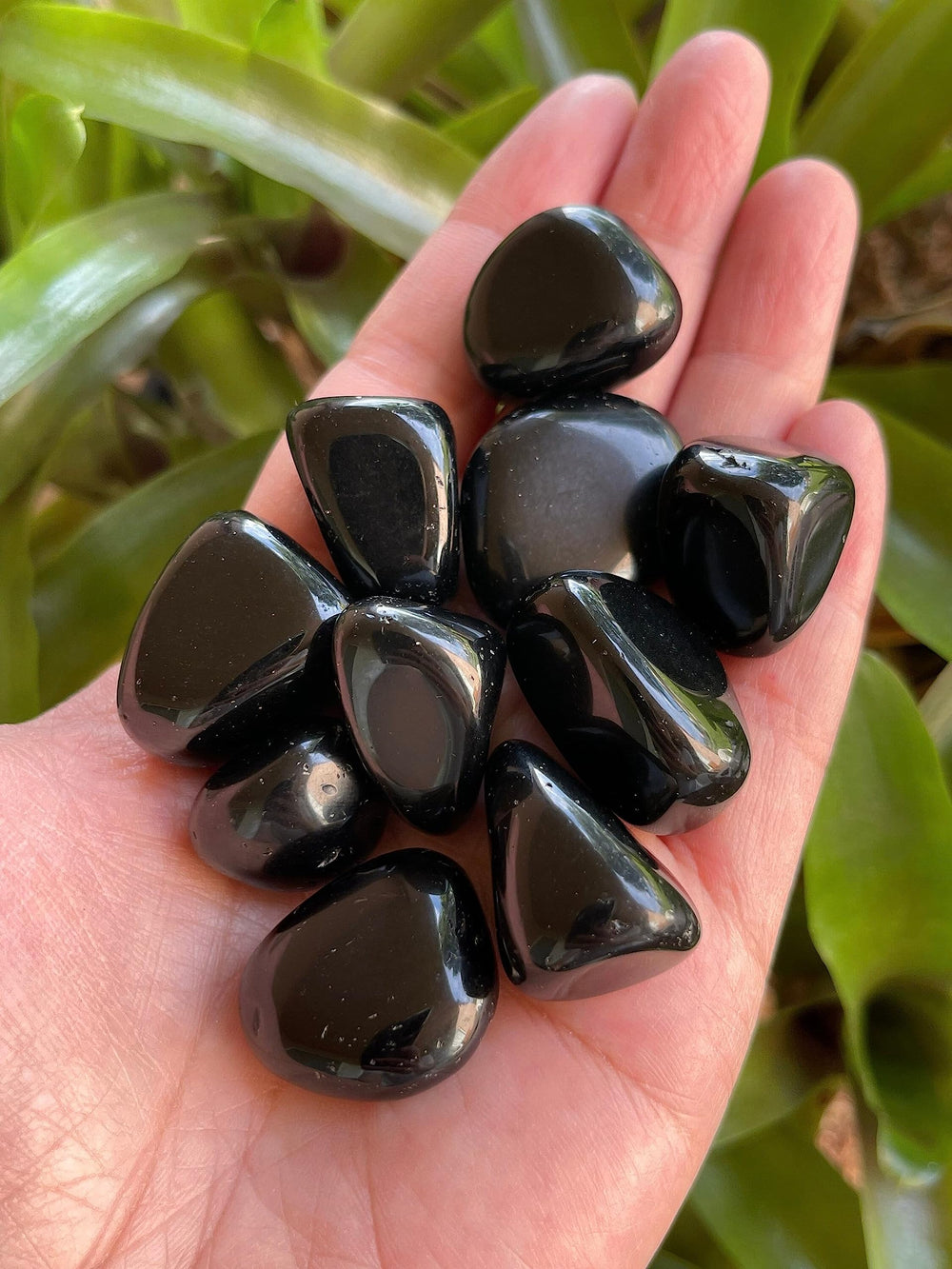 GAF Treasures polished black obsidian stones for therapeutic grid layouts and focus.
