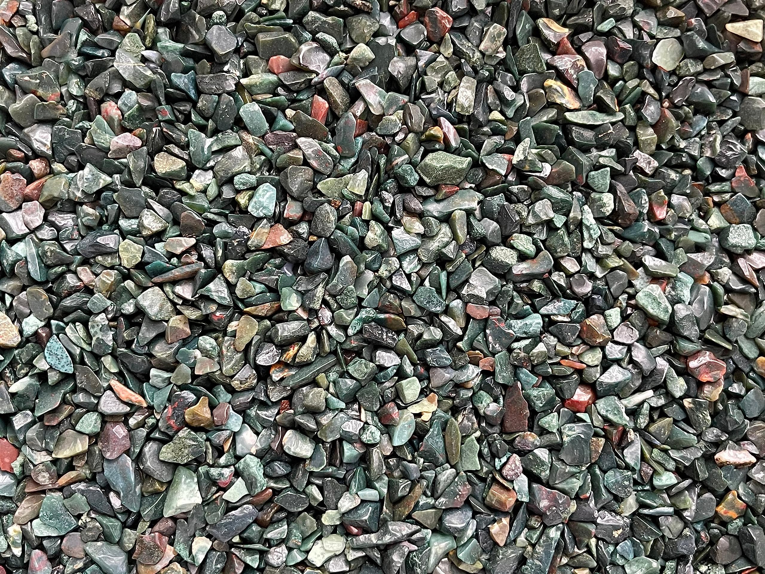 GAF TREASURES Bloodstone Chips: decorative use for displays and sets