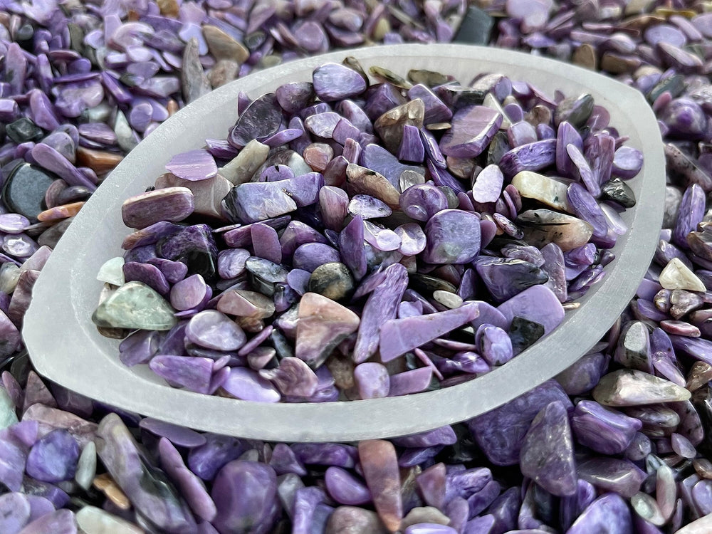 GAF TREASURES Charoite chips 4–13 mm perfect for gemstone trees.