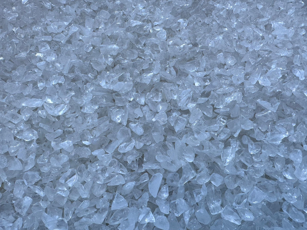 GAF TREASURES clear quartz chips garden decor ideas add natural texture.