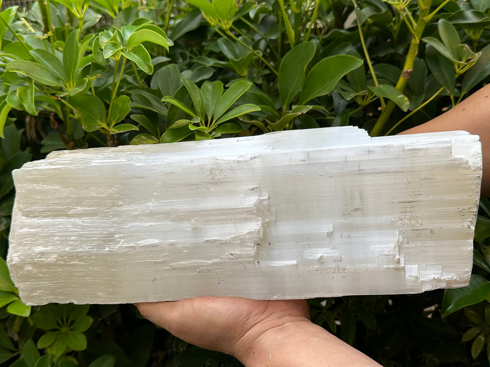 GAF Treasures decorative crystal log adds elegance to any space