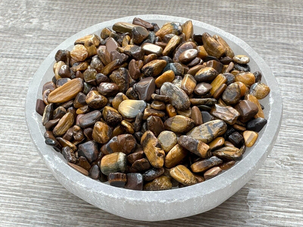 GAF TREASURES semi-tumbled tiger eye chips showcase warm sheen