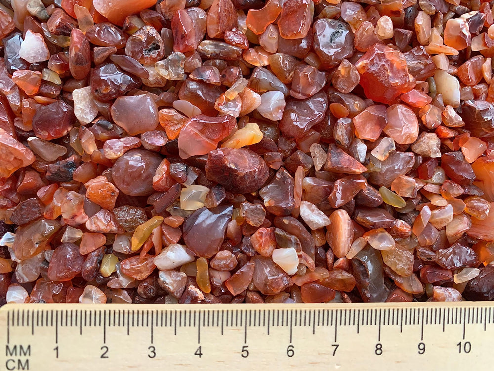 GAF TREASURES garden décor with carnelian chips adding natural texture.