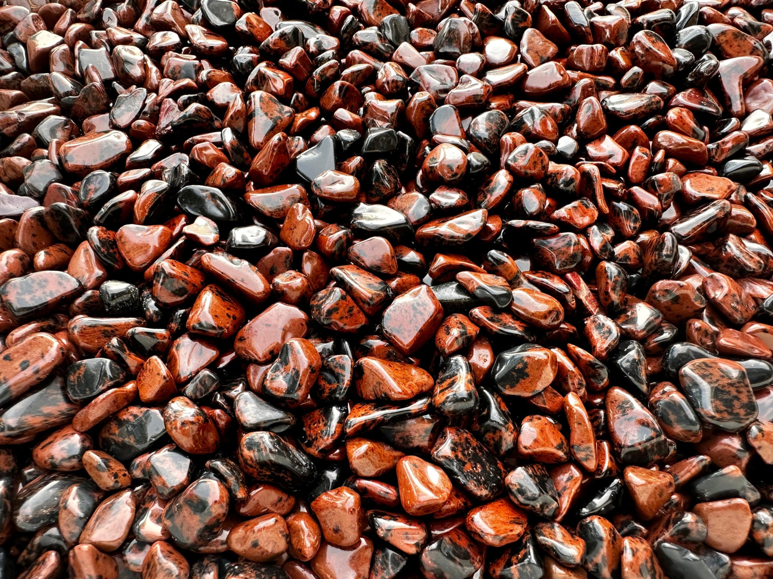 GAF TREASURES gemstone chips for vase fillers and home decor.