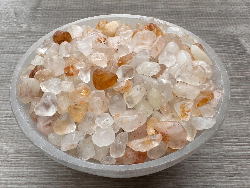 GAF TREASURES 95-variety quartz set adds visual interest to crafts.