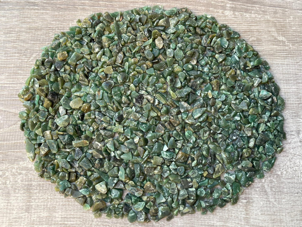 GAF TREASURES green aventurine chips 3–12 mm for jewelry and decor