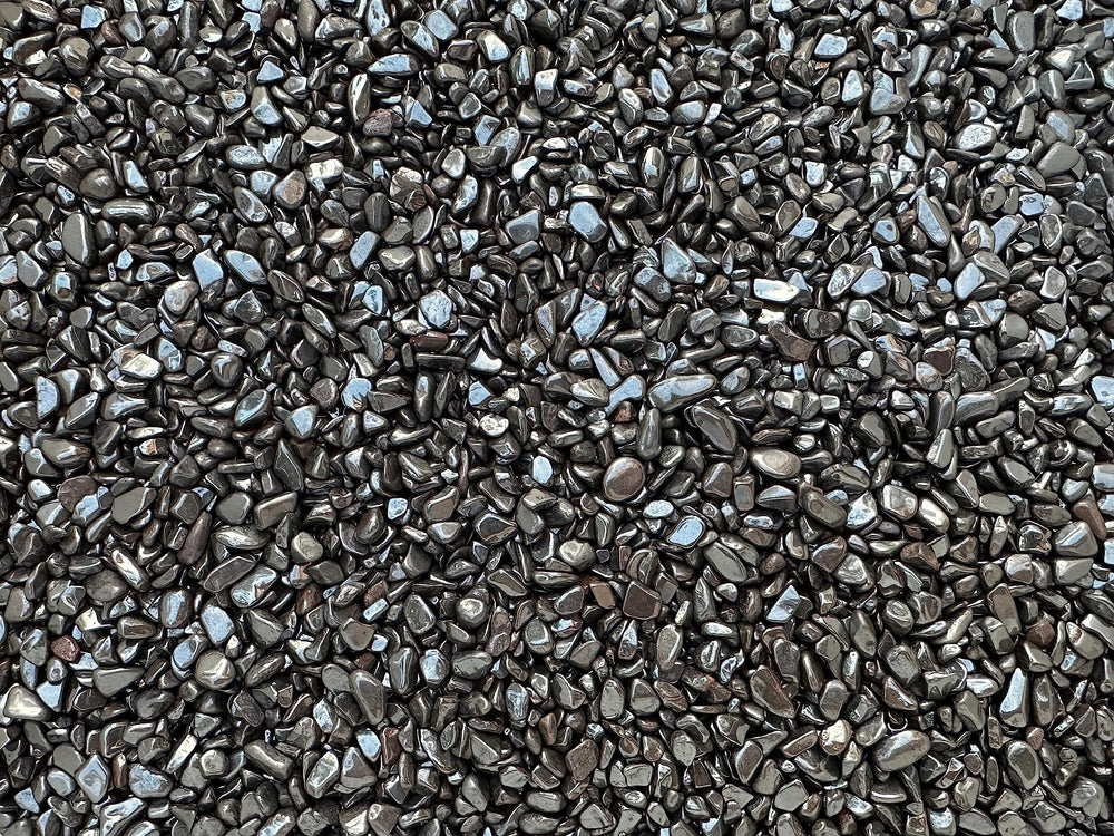 GAF TREASURES hematite chips bulk pack 0.5 lb ready for wholesale projects.