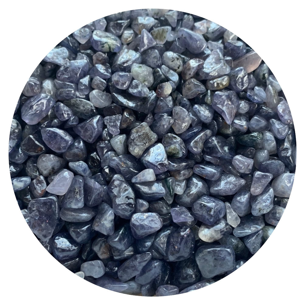 GAF TREASURES iolite chips 5-15mm ideal for jewelry and decorative crafts.