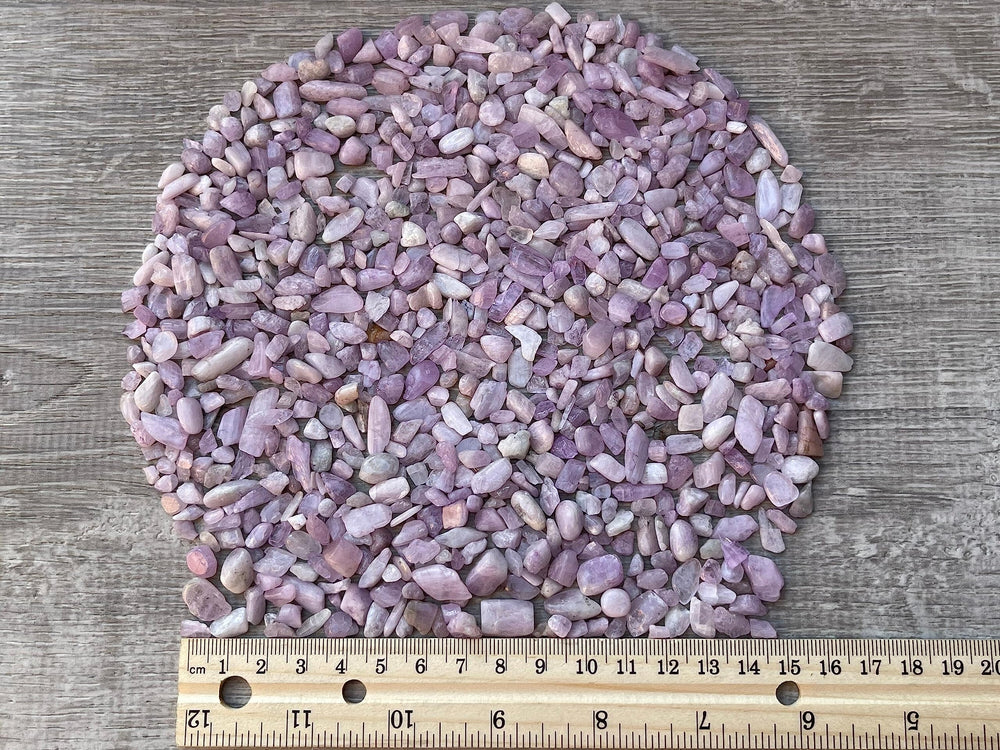 GAF TREASURES Kunzite chips for epoxy projects and resin art.