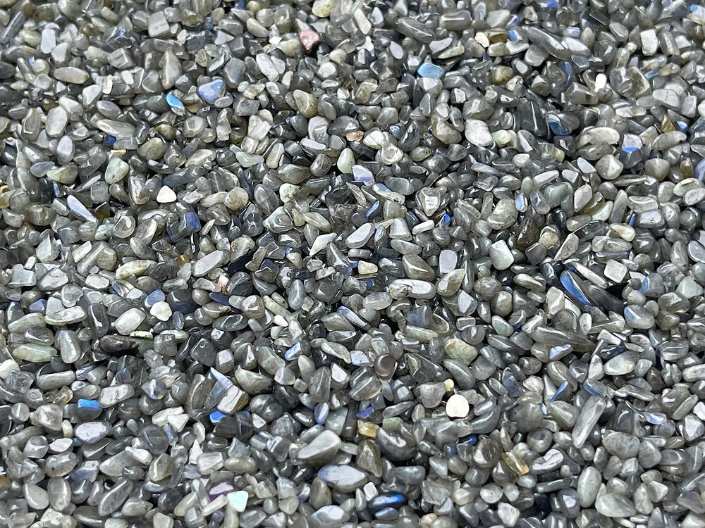 GAF TREASURES Labradorite Black chips for garden decor with subtle luminosity.