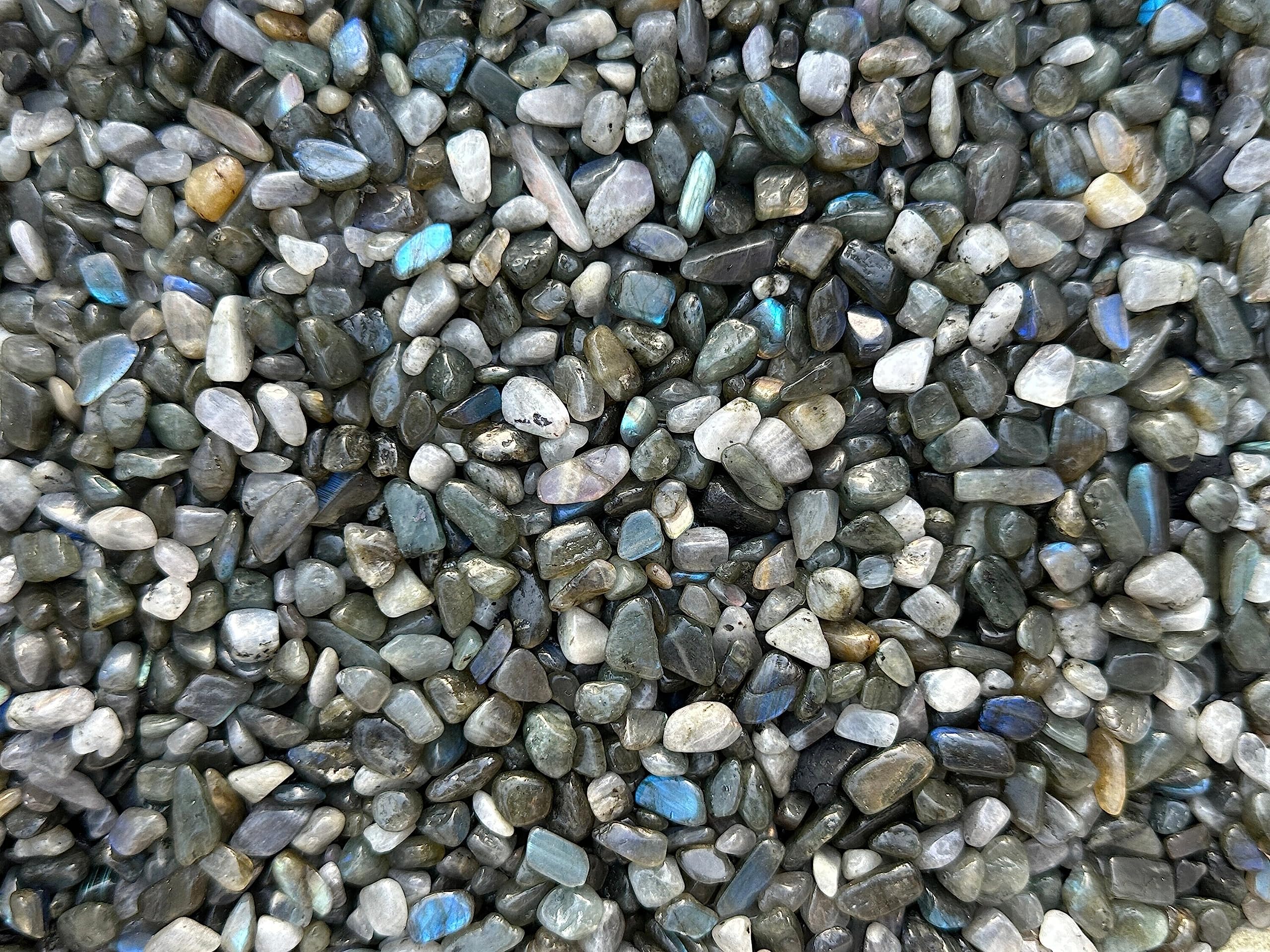 GAF TREASURES Labradorite Blue garden accents invite natural sparkle and texture