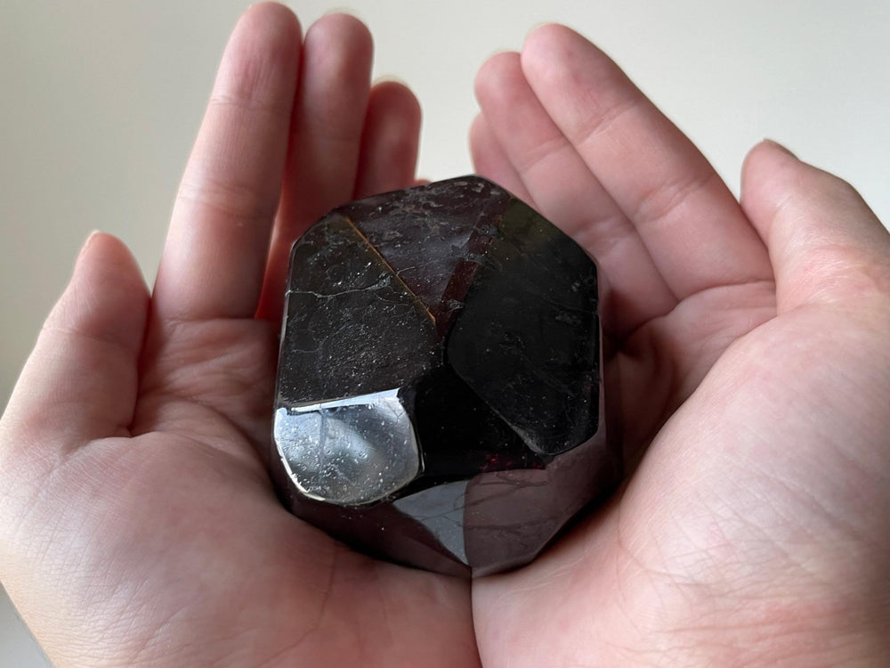 GAF TREASURES garnet polygon polished varied patterns making each stone unique