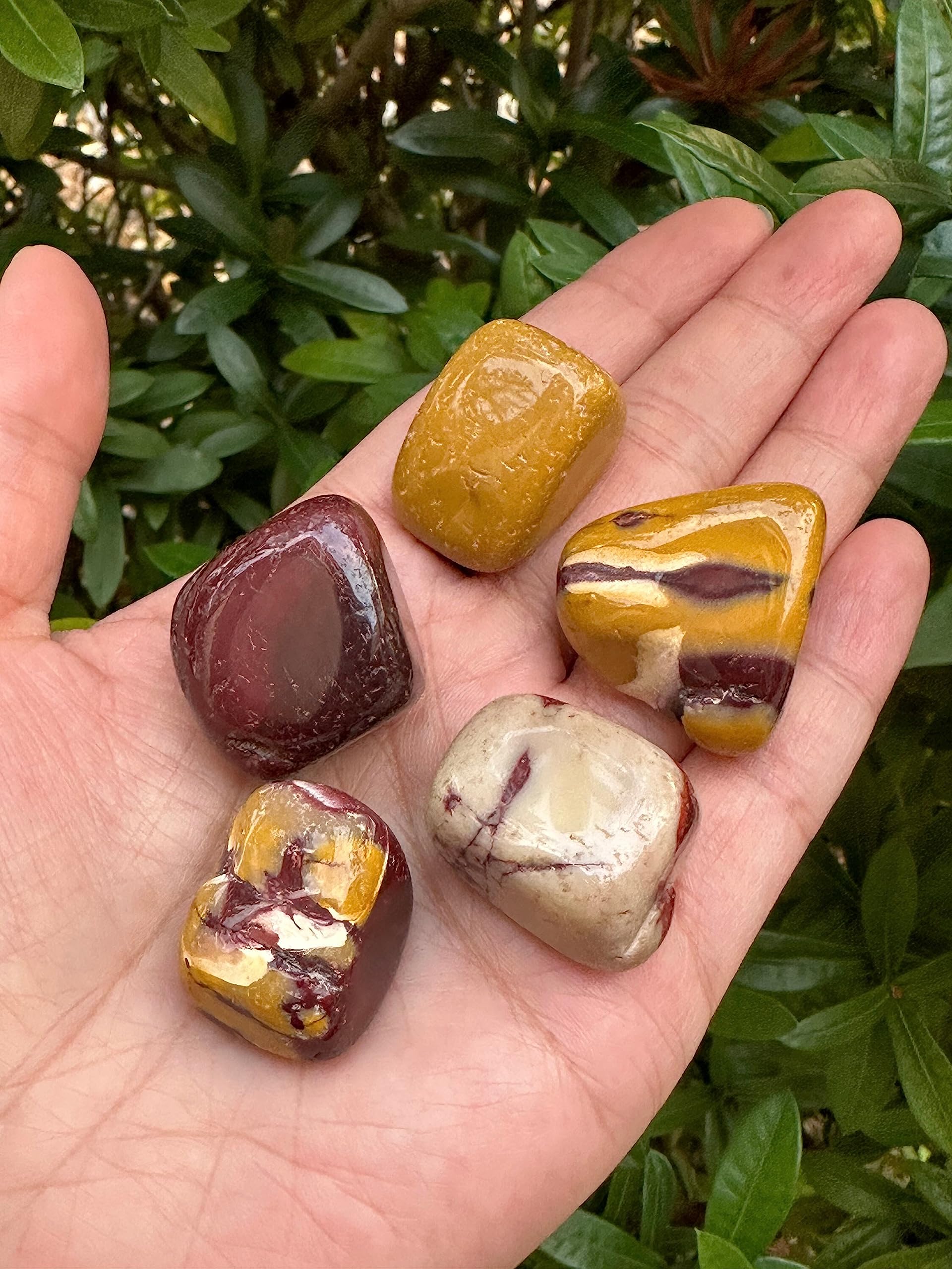GAF TREASURES Mookaite stones ideal for Reiki sessions and mindfulness routines