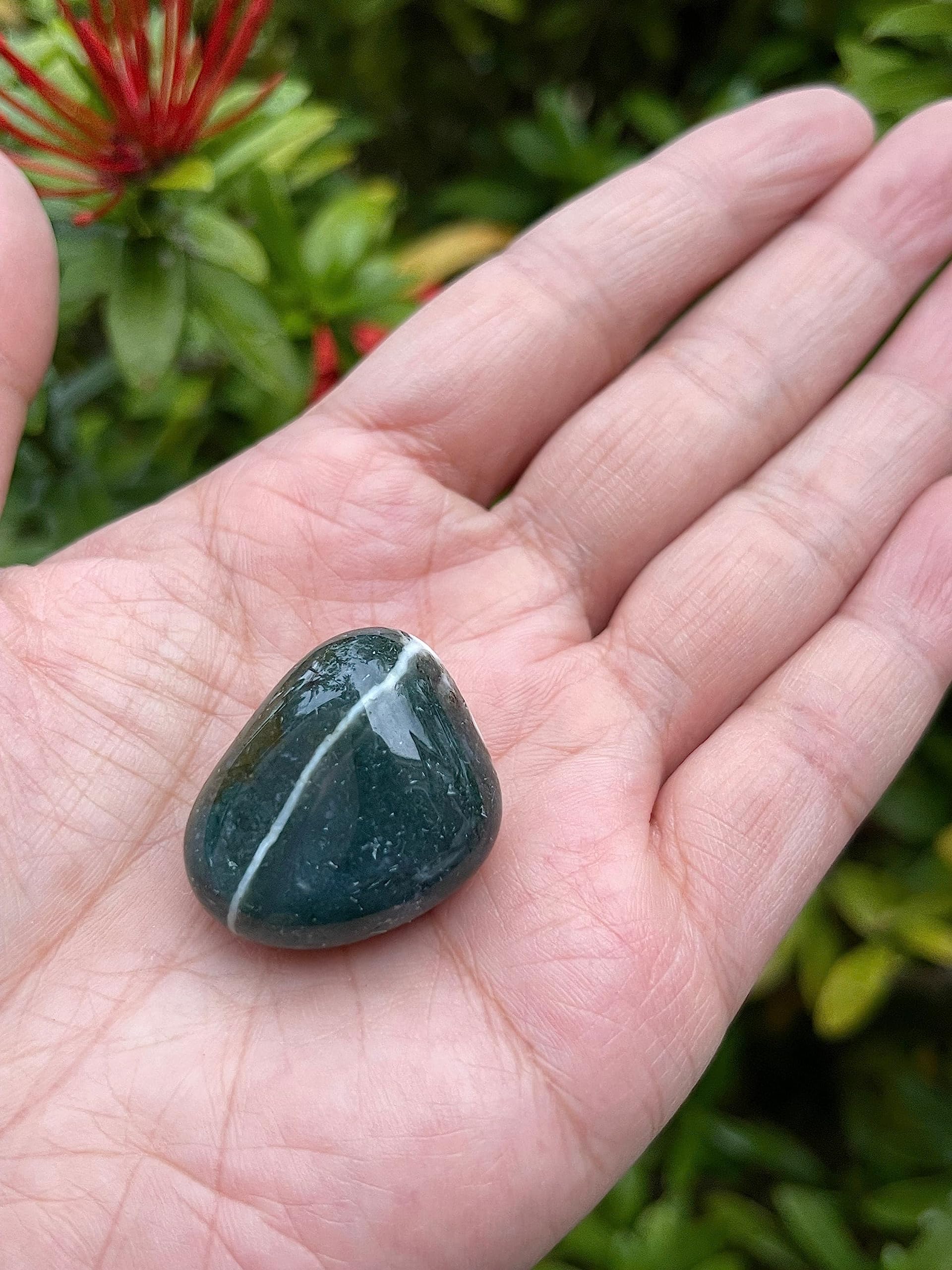 GAF Treasures Moss Agate stones ideal for heart chakra practice