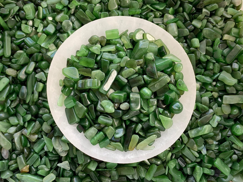 GAF TREASURES Crushed-undrilled jade chips offer versatile mosaics and garden accents.