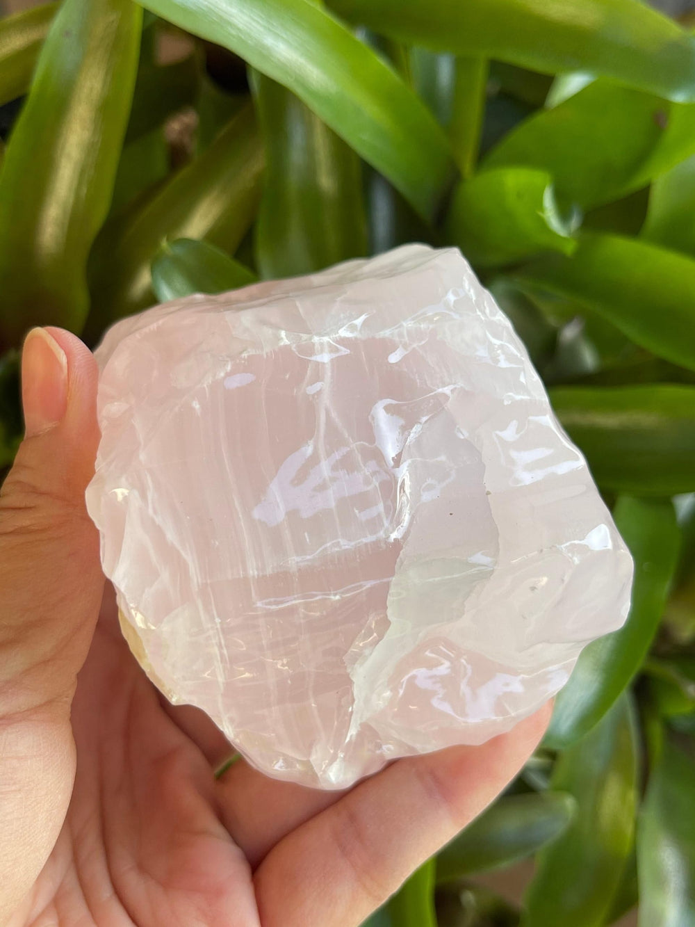 GAF TREASURES Pink Calcite Rough surface detail for tumbling and polishing practice
