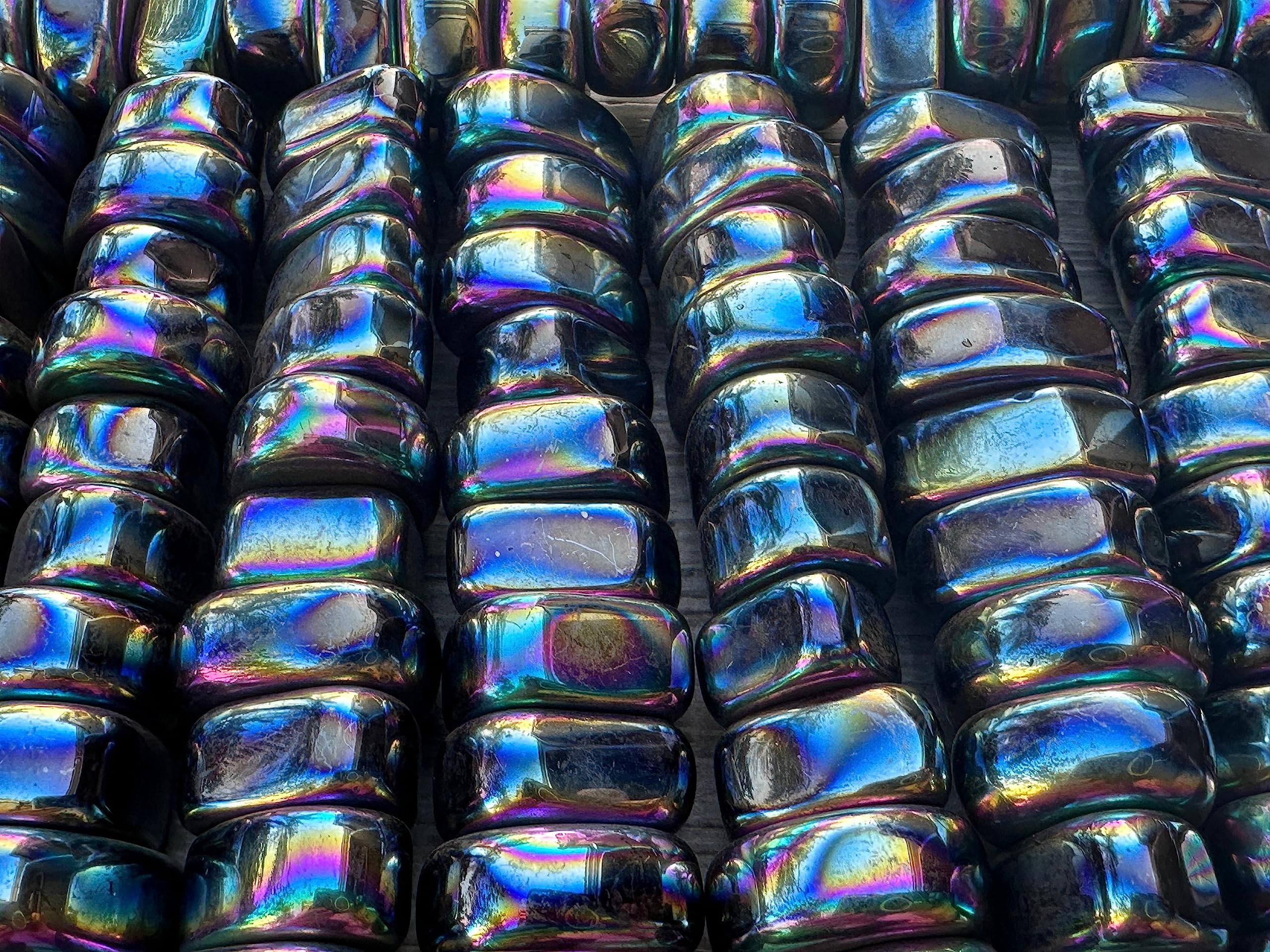GAF TREASURES Rainbow Magnetic Hematite natural variety enhances display in collections