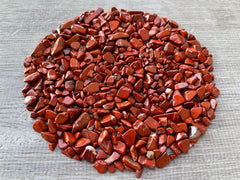 GAF TREASURES Red Jasper chips crushed undrilled for crafts and displays.