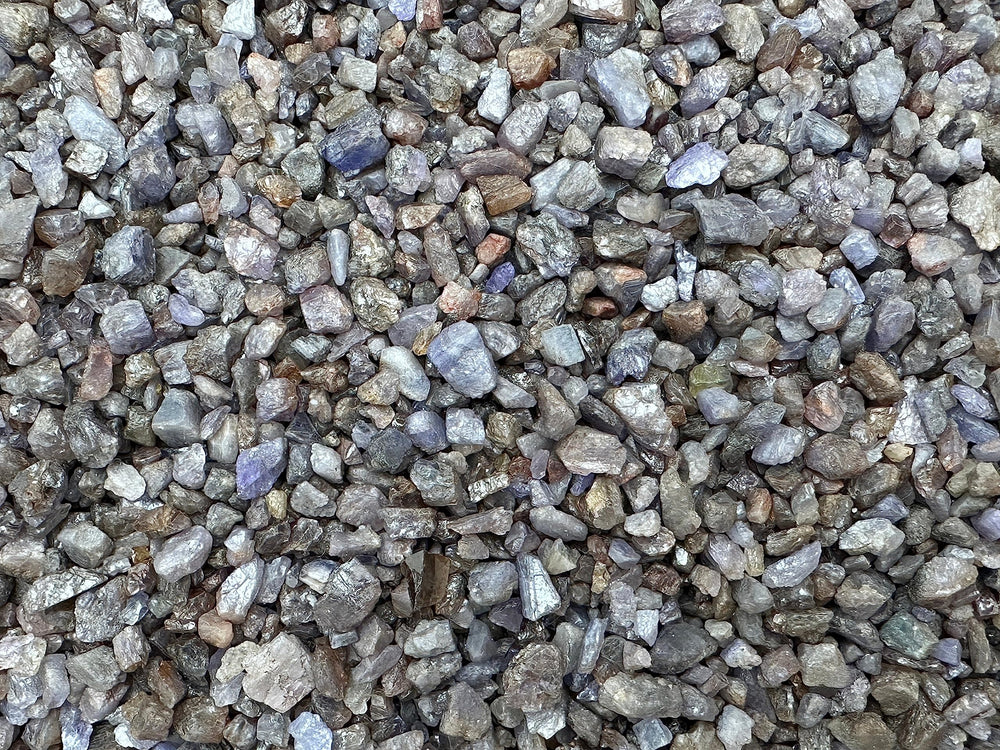 GAF Treasures Sapphire Chips jewelry-crafting; ready-to-use pieces for accessories.