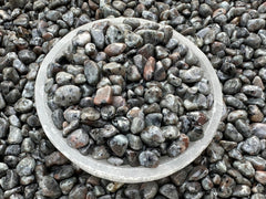 GAF TREASURES Undrilled flame chips ideal for resin or orgonite work.
