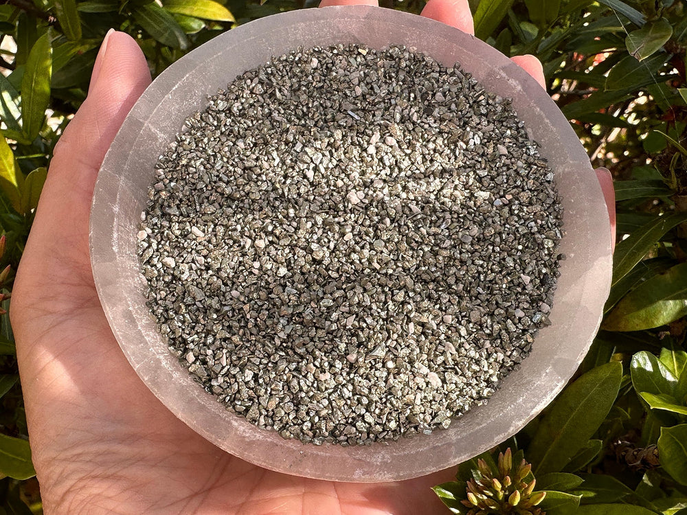 GAF TREASURES Pyrite chips ideal for arts and craft projects.