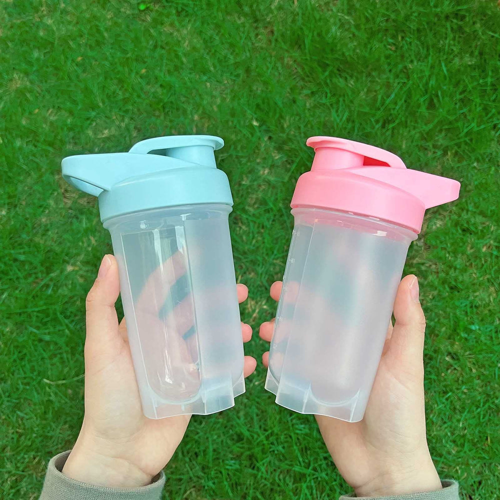 GAISHION two-pack 300ml shaker bottles for sharing and convenience