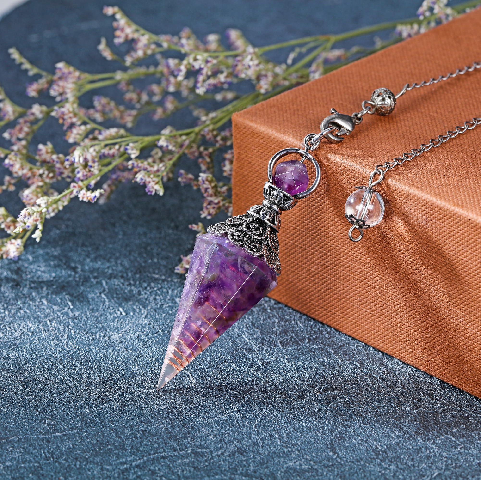 GEHECRST closeup of amethyst point for precise readings