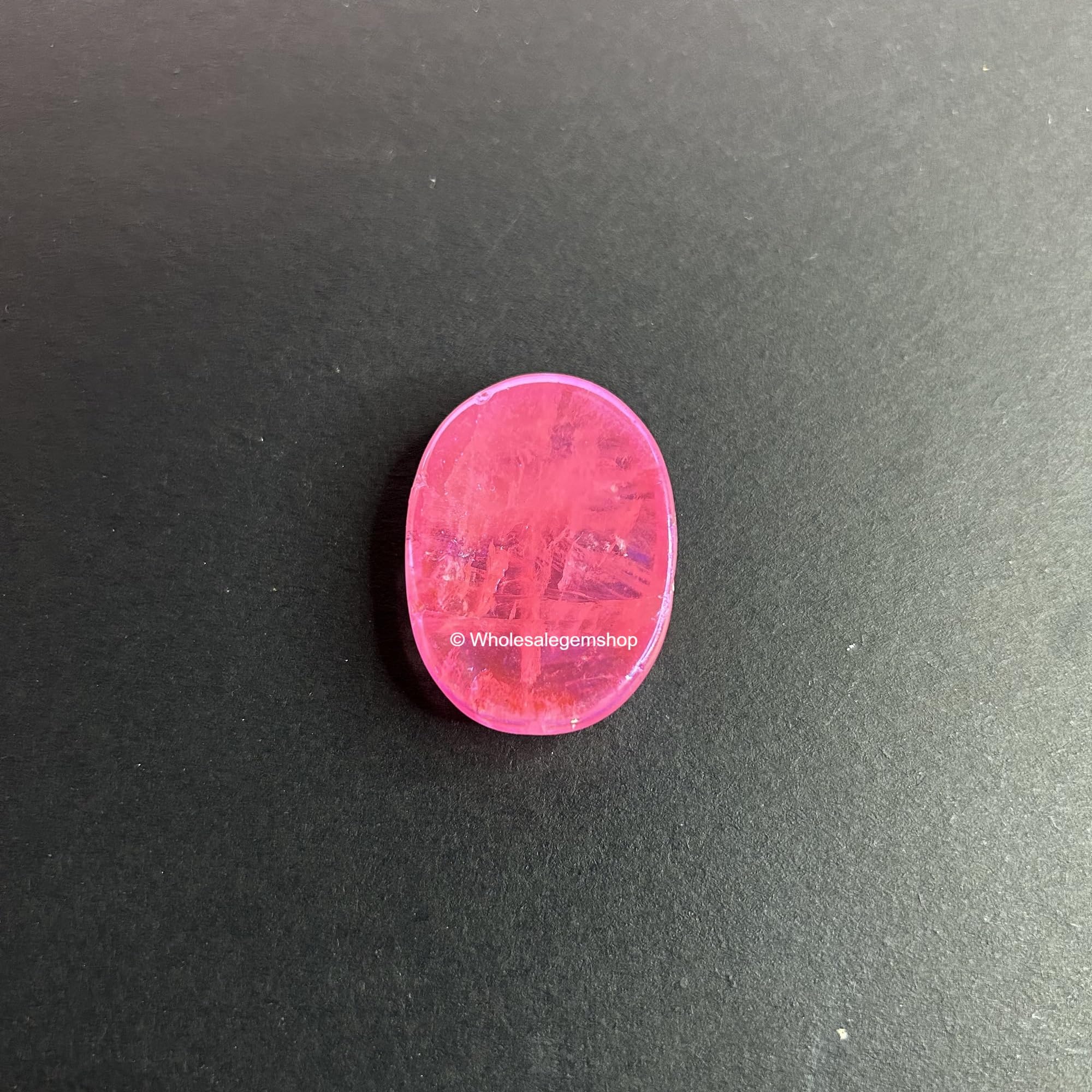GEMSCITE Angel Aura Rose Quartz in use during relaxed activity