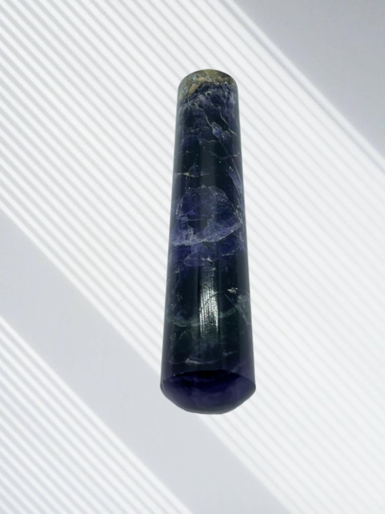 GEMSCITE wand 4-inch rounded crystal glow ideal for Reiki sessions and energy focus.