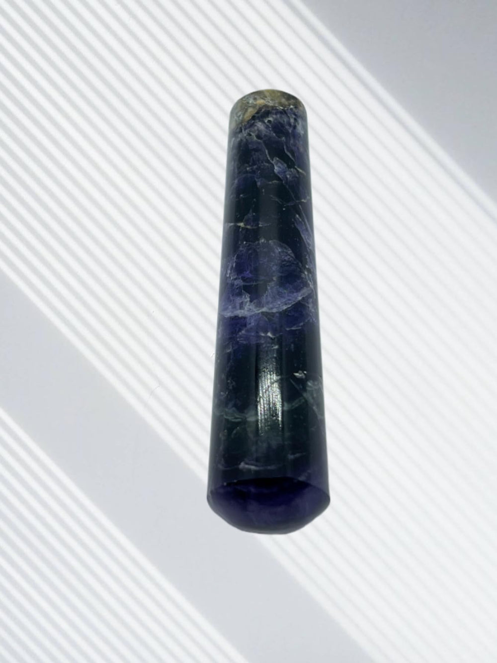 GEMSCITE wand 4-inch rounded crystal glow ideal for Reiki sessions and energy focus.