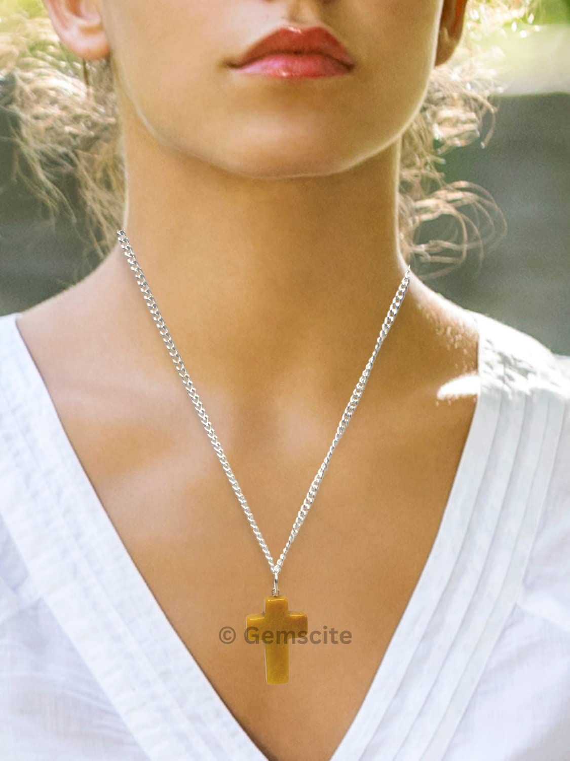 GEMSCITE Pendant weighs about 30 grams for a substantial feel.