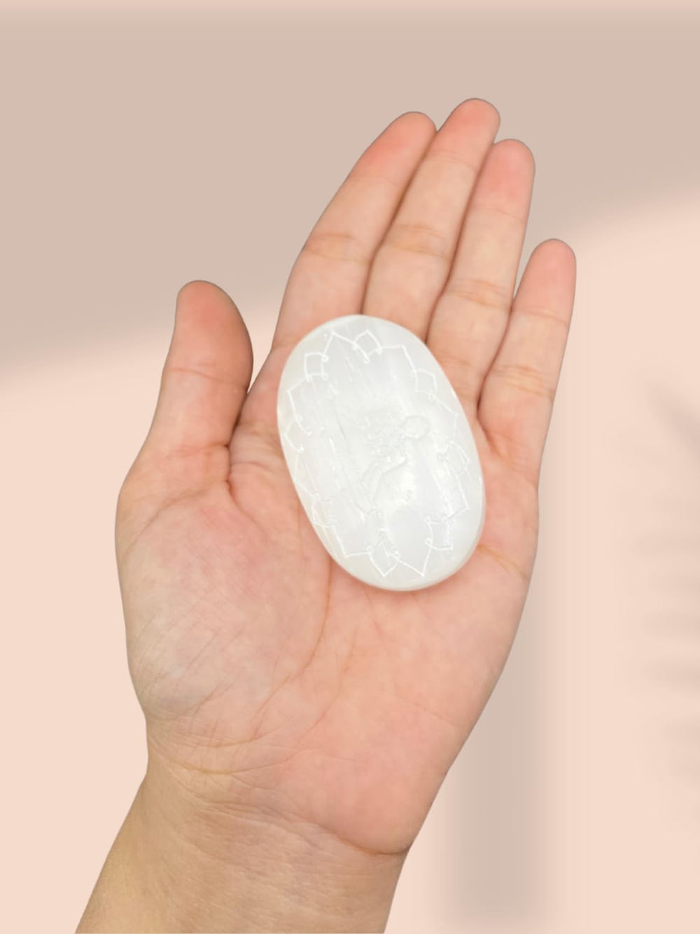 GEMSCITE Selenite palm stone compact dimensions 2x1.5x0.6 inches