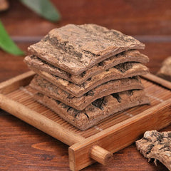 Generic Cortex Eucommiae leaves dried ready for daily nourishment.