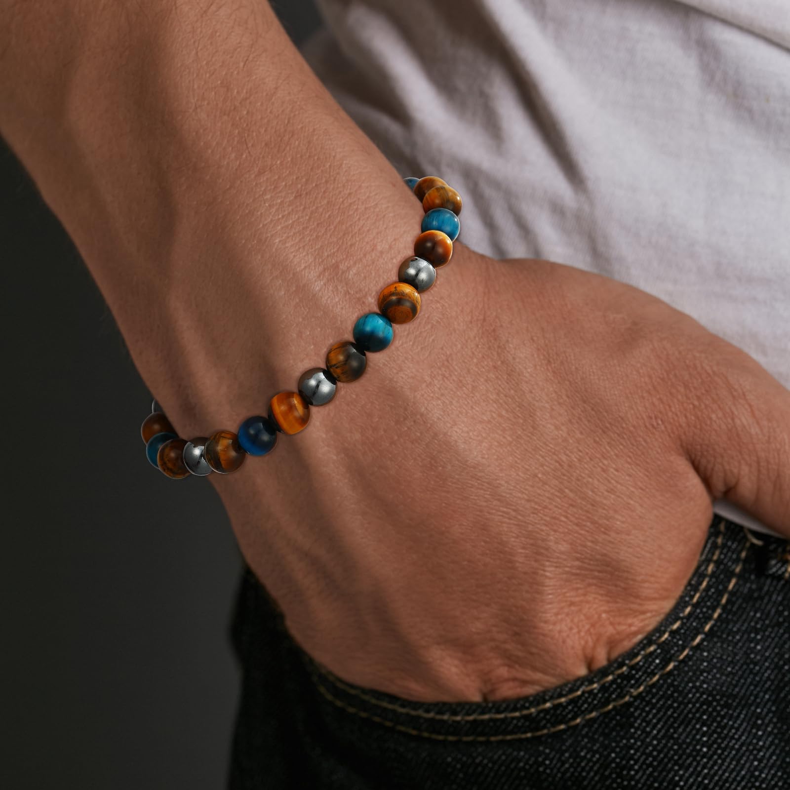 Gnamy obsidian bead close-up conveys a protective, grounding look