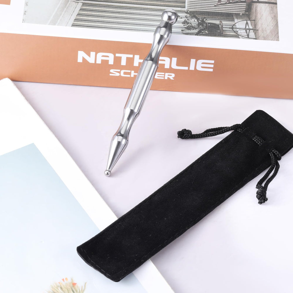 Gtziqa packaging reveals one massage pen and a protective bag.