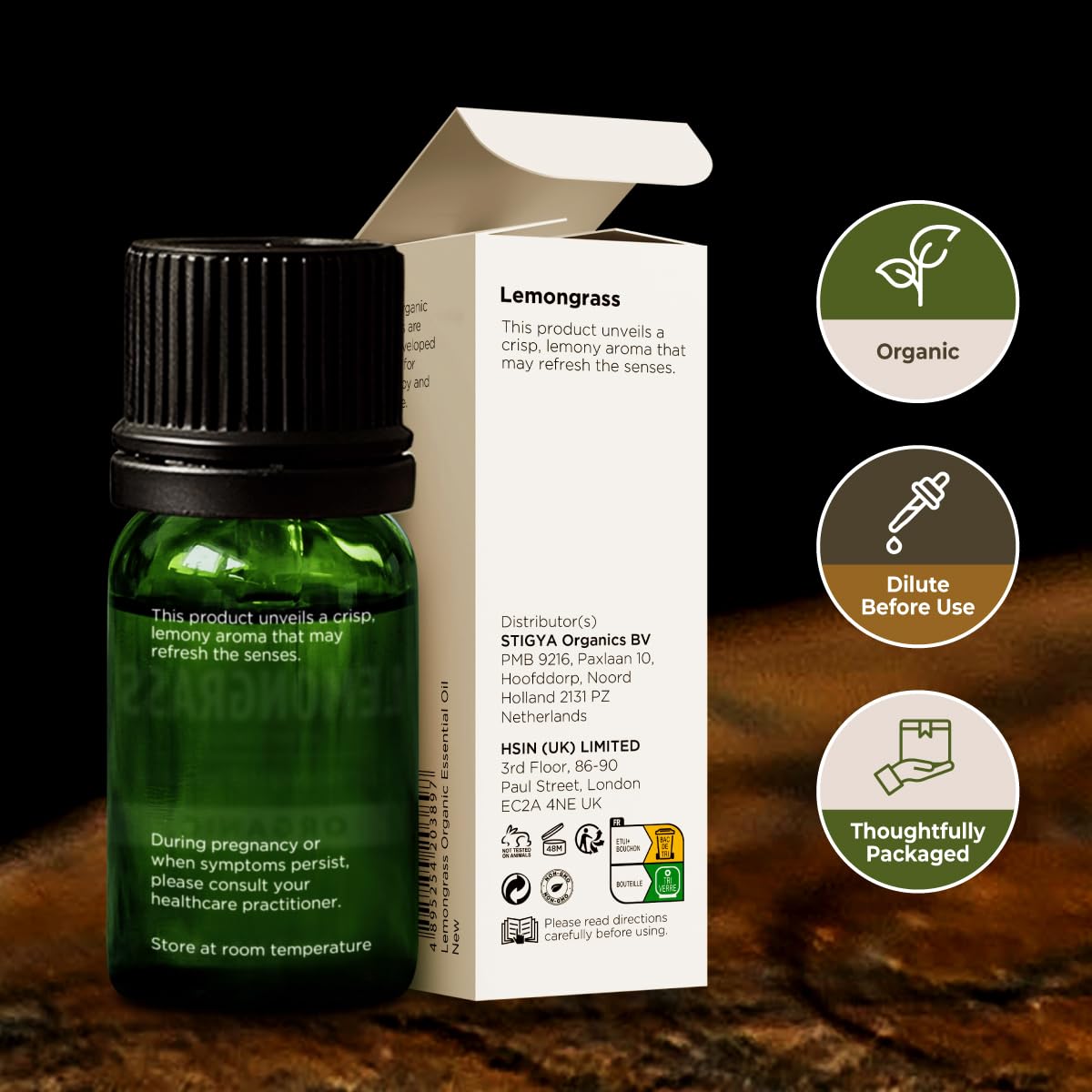 Gya Labs lemongrass oil nourishes the scalp when mixed with carrier oil.