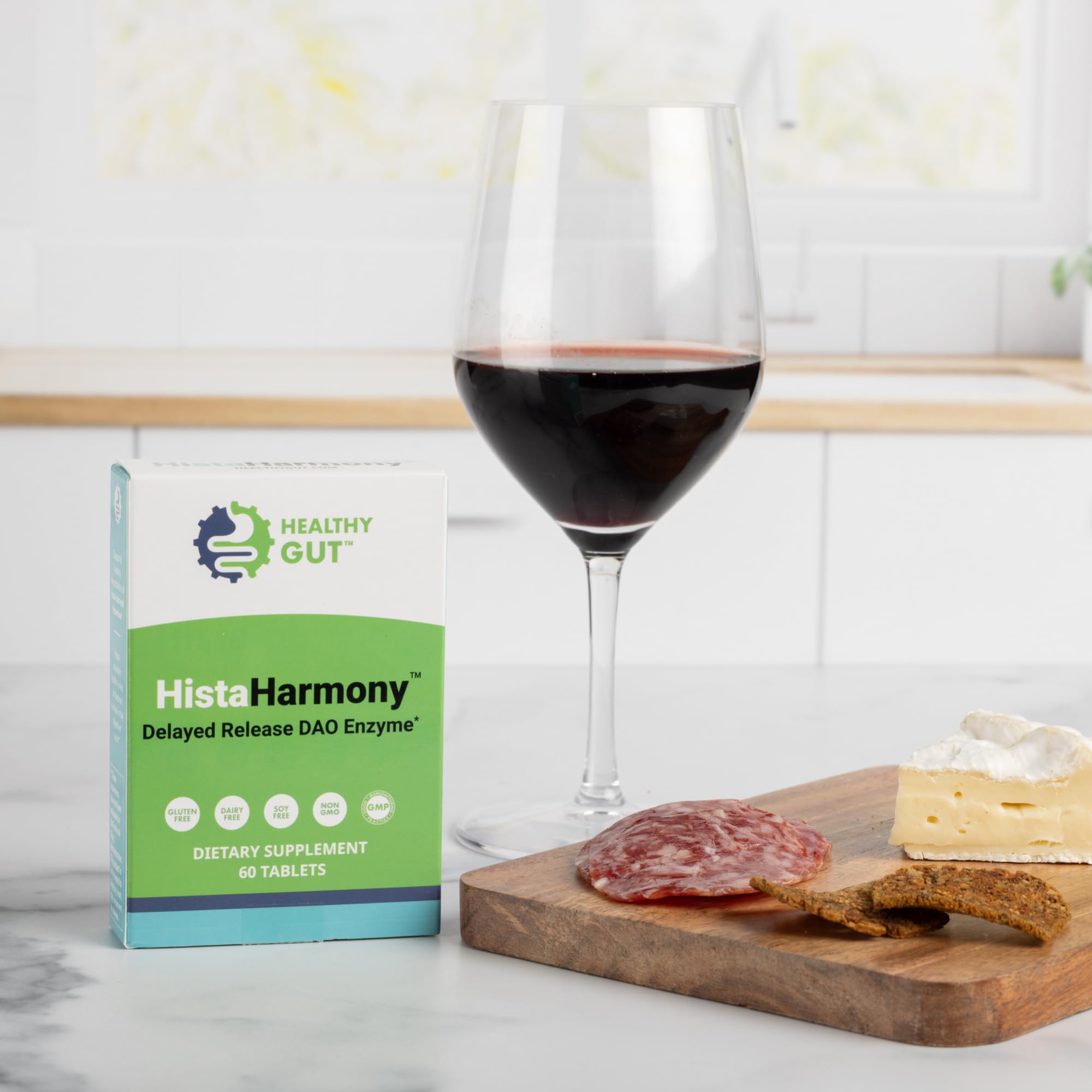 Healthy Gut HistaHarmony DAO enzymes graphic explains histamine breakdown after food.
