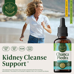 Dropper of HERBAMAMA Chanca Piedra tincture ready for dosing and urinary health use