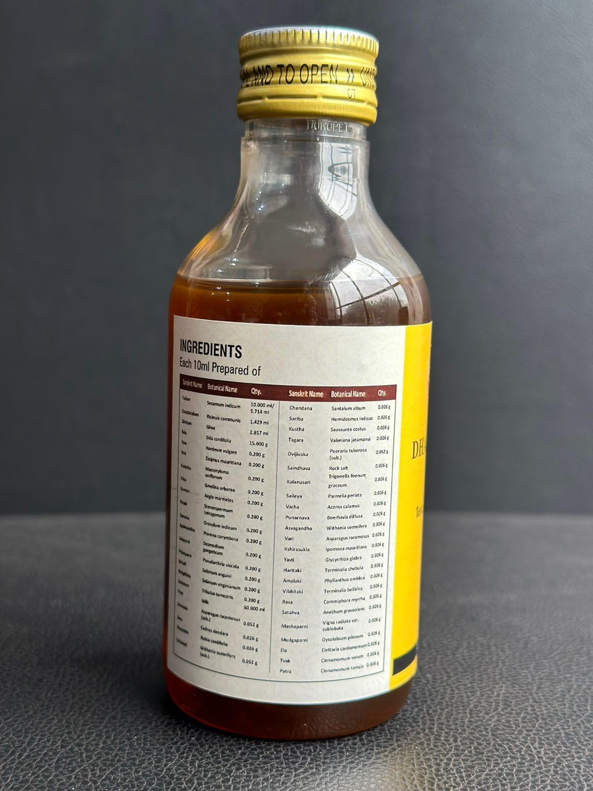 Family use of Dhanwantharam Thailam on skin and body