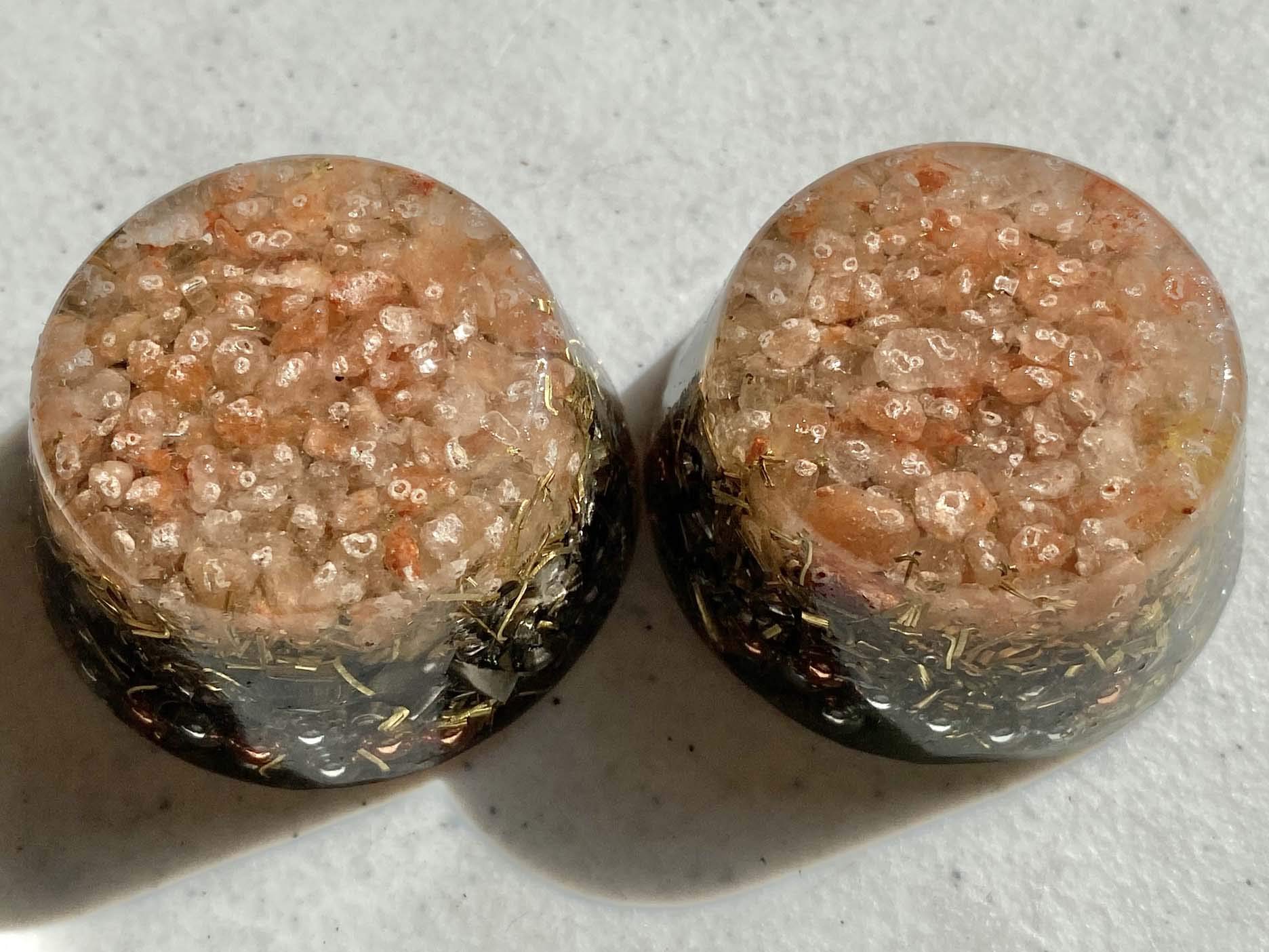 Himalayan Pink Salt Single Crystal Tower Buster Orgone Generator gift-pack display highlights ready gifting option