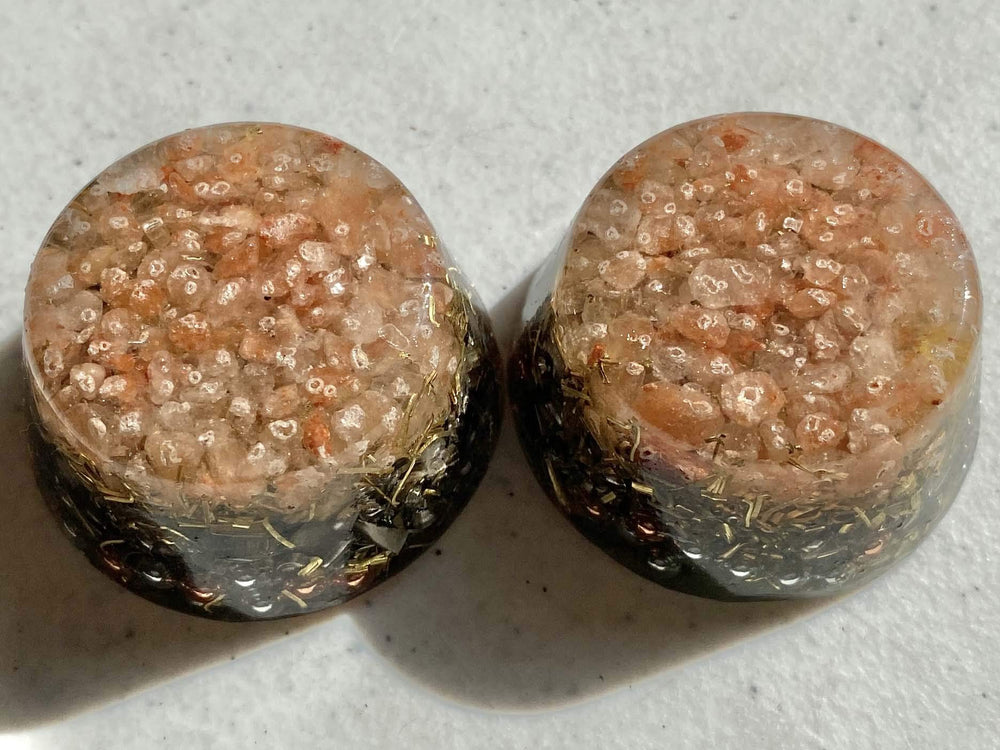 Himalayan Pink Salt Single Crystal Tower Buster Orgone Generator gift-pack display highlights ready gifting option