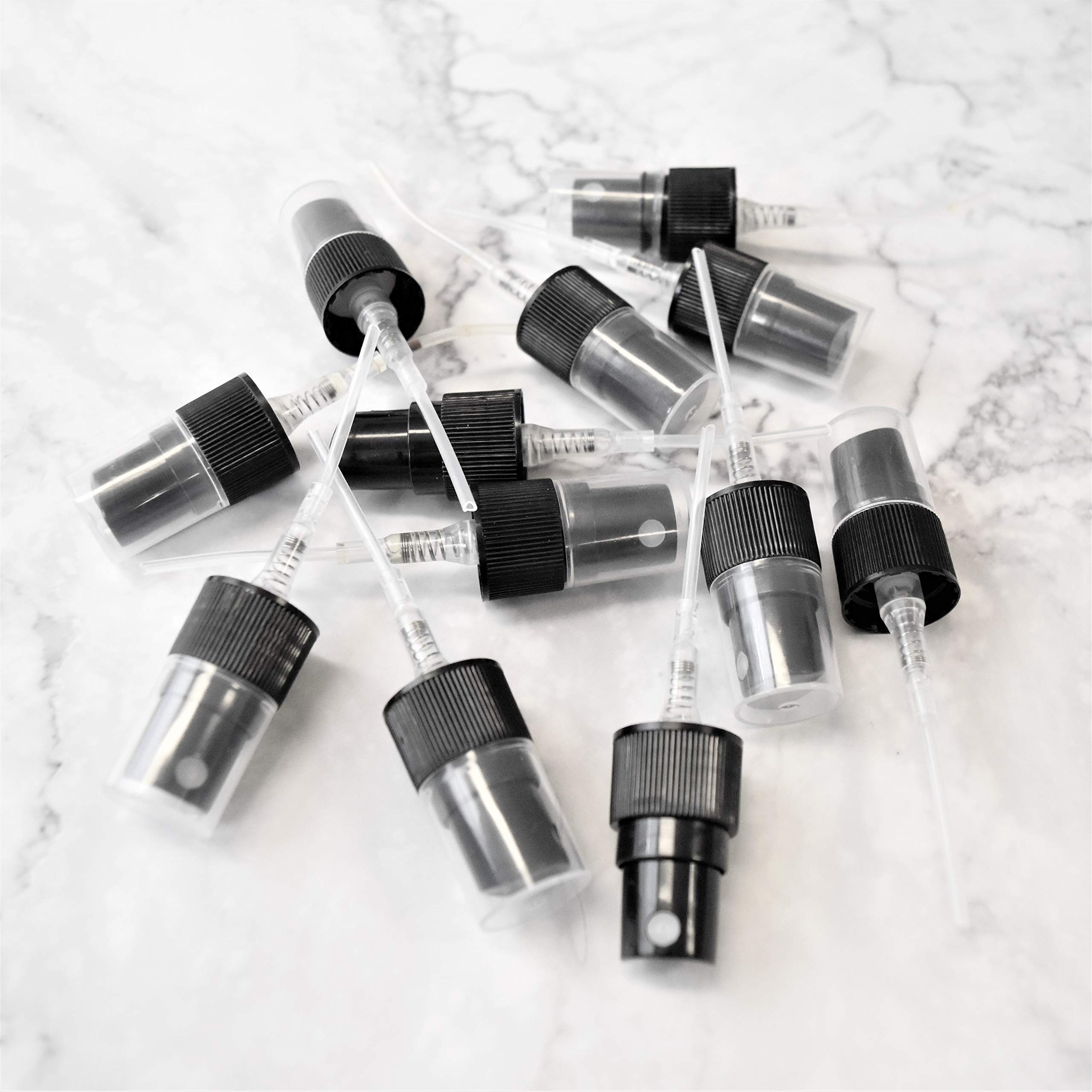 Holistic Oils leak-proof spray top design keeps bottles mess-free during travel