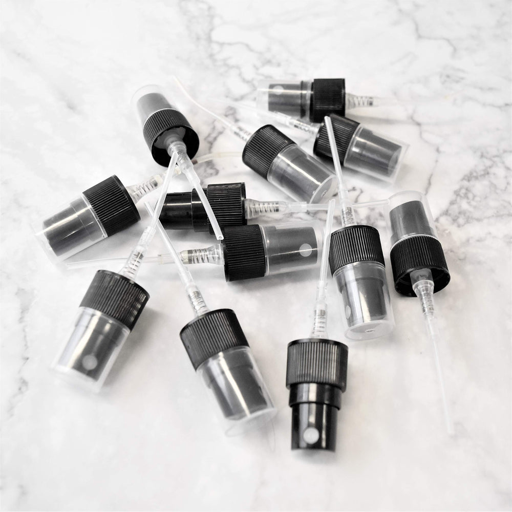 Holistic Oils leak-proof spray top design keeps bottles mess-free during travel