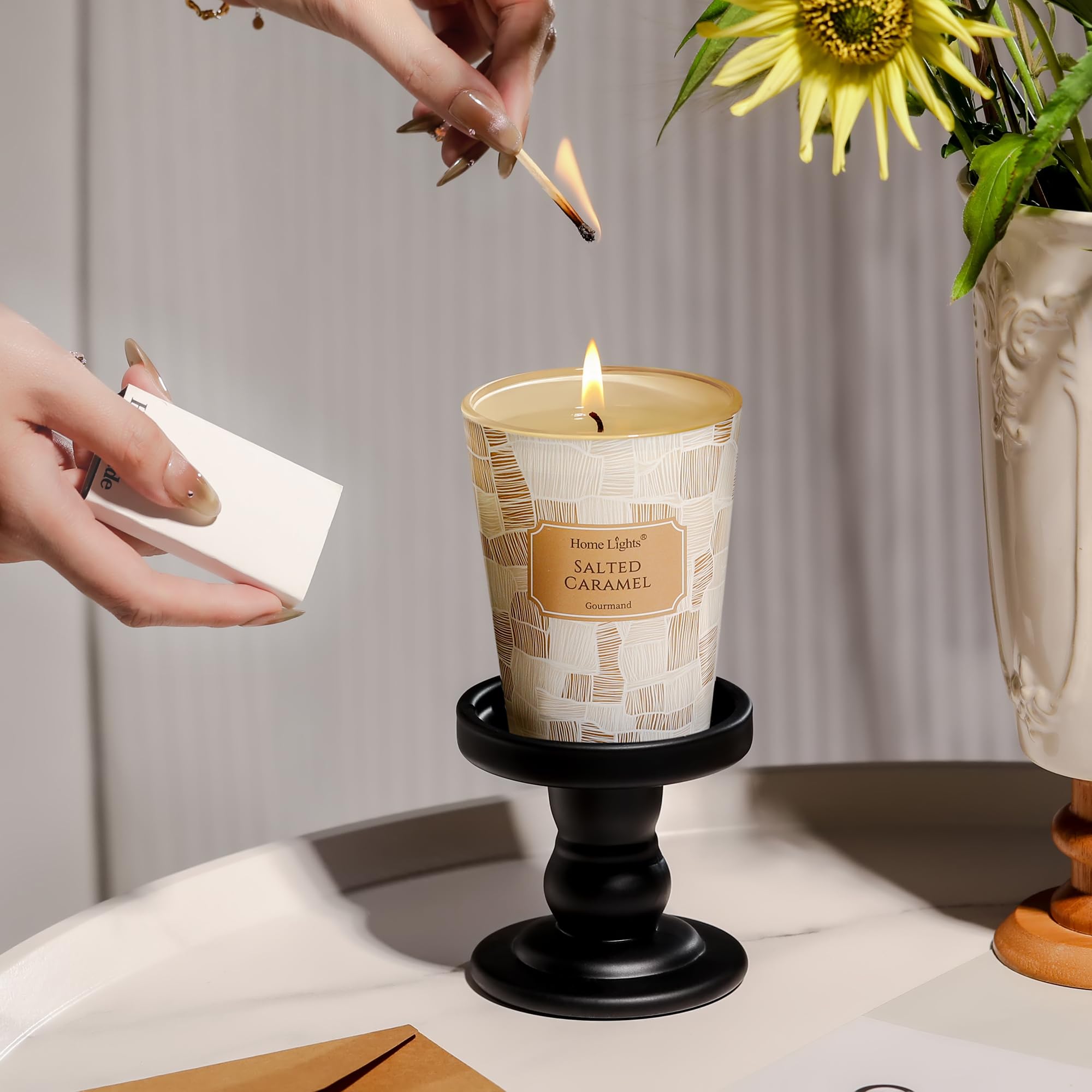 Homelights candle makes a thoughtful gift for birthdays or housewarmings.