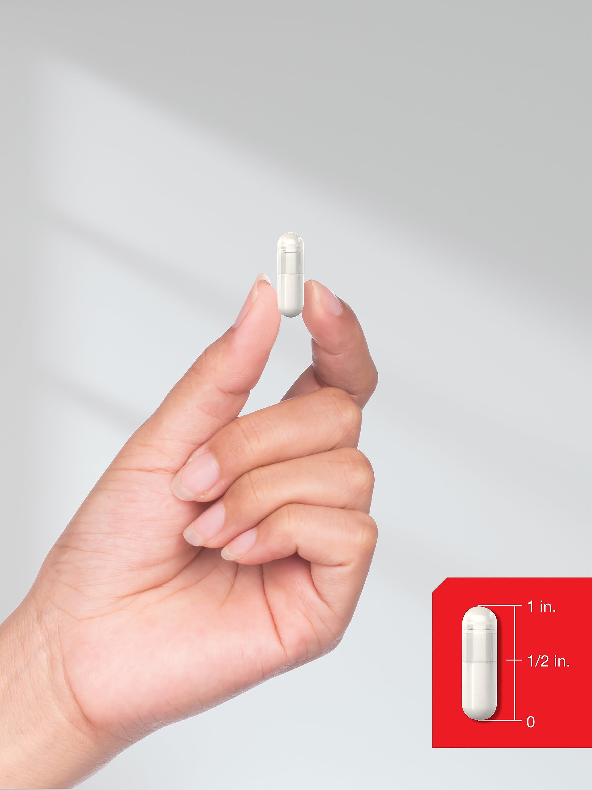 Horbäach L-Carnitine quick-release capsules ready for daily use.